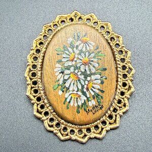 Vintage Artisan Made Brooch Pendant Hand Painted Wood Gold Tone Daisy Signed
